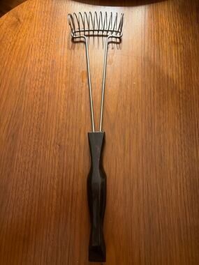 CUTCO 1714 MIX-STIR WHISK MIXING STIRRING BEATER 12 ¼” Classic Brown